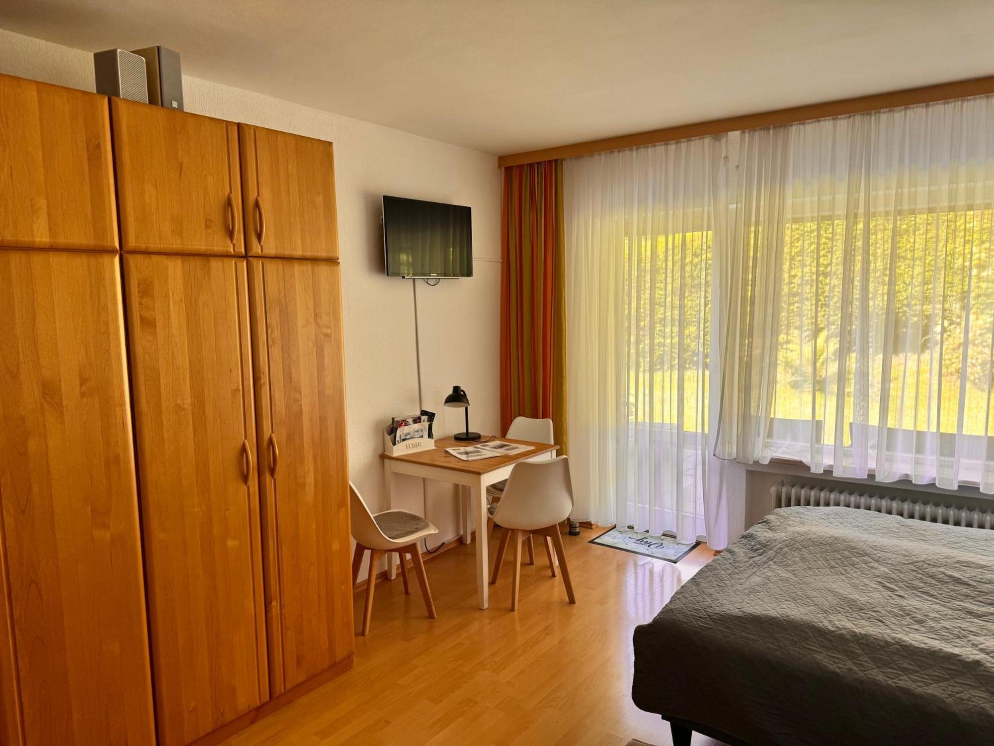 Apartament Studio Loisachtal Garmisch-Partenkirchen Zewnętrze zdjęcie