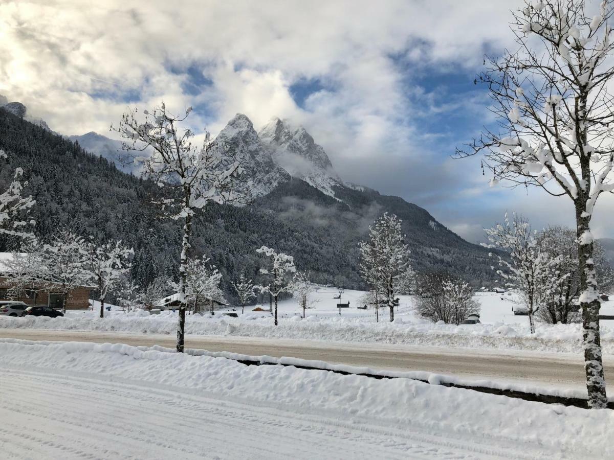 Apartament Studio Loisachtal Garmisch-Partenkirchen Zewnętrze zdjęcie